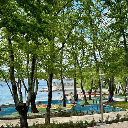 Apartment Sara Нивице Екстериор снимка